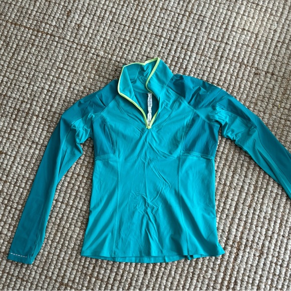 Lululemon trailbound 1/4 zip long sleeve - Picture 5 of 6